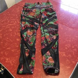 Like new Wunder under high rise mesh sz 6